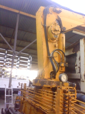 รถหกล้อดั้มเครน