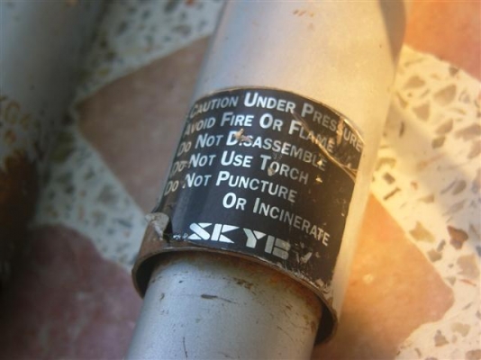 โช็คแก๊ส คายาบา L200