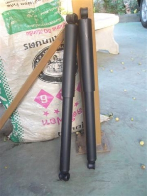 โช๊คน้ำมัน คายาบ้า ใส่รถอีซูซุ คู่หลัง