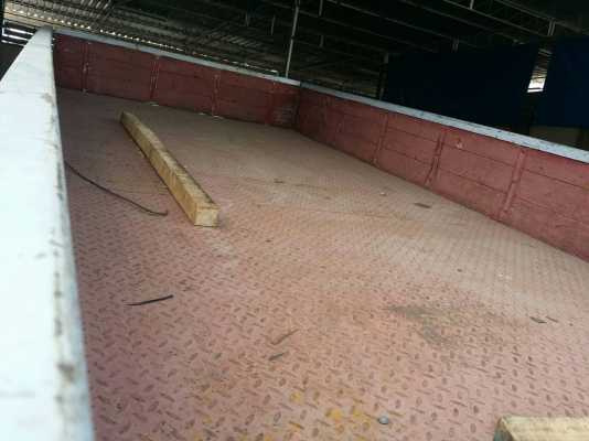 หกล้อ Isuzu