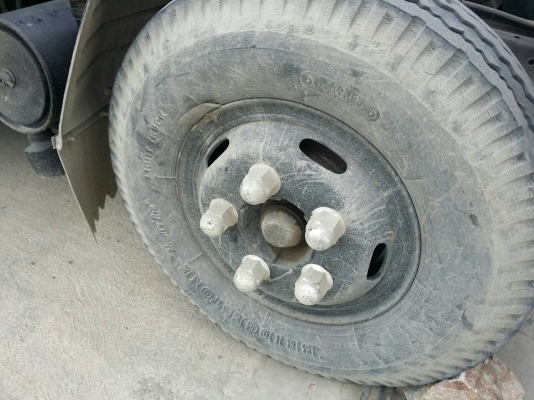 หกล้อ Isuzu