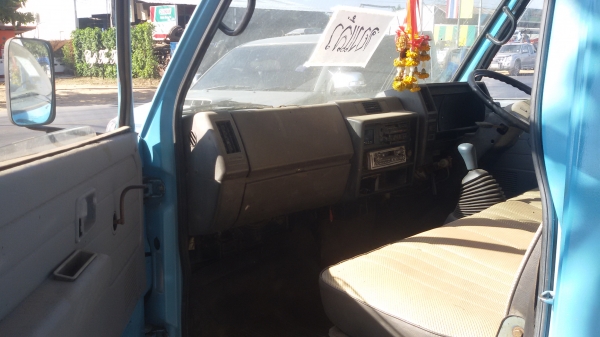 (ร้านรุ่งโรจน์ 082-1057078)ขาย 6โตโยต้า DYNA. BU91 รุ่นตัวใหญ่ แชสซีใหญ่  รถห้างแท้มือเดียว(เสี่ยจากชัยภูมิมารับรถกลับบ้านเรียบร้อย) เครื่องแน่นๆ ไม่มีไอ แชสซีไม่มีที่ติเหมือนรถใหม่ พร้อมใช้ทันที พร้อมโอนทั่วไทย