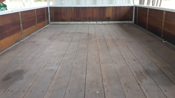 ขาย 4 ล้อ  ISUZU 100 แรง เก่าญี่ปุ่นพร้อมทะเบียน ราคา 420000 กะบะยาว 3.50