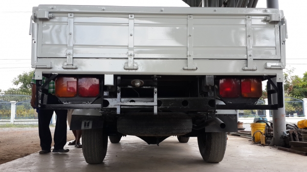 ขาย 4 ล้อ  ISUZU 100 แรง เก่าญี่ปุ่นพร้อมทะเบียน ราคา 420000 กะบะยาว 3.50
