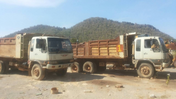 ขายด่วนครับ เหมา 3 คัน HINO 3H = 2 คัน HINO 3M = 1 คัน รวม 3 คัน ครับ ขายถูกๆเลยครับ พี่น้อง