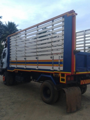 ขายด่วน รถบรรทุก 6 ล้อ HINO FC4J