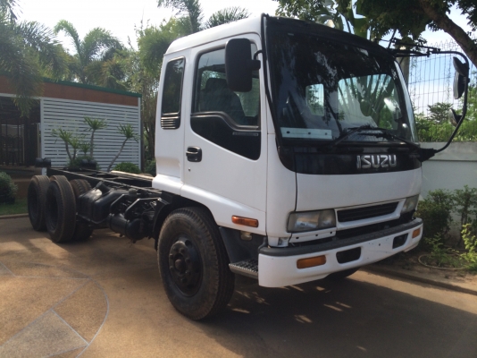 ขาย10ล้ออีซูซุ คัสซี JCM เพลาเดียว เครื่องยนต์ 175 แรงม้า เบรคทิฟฟี่