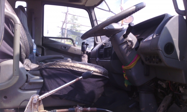 MITSUBISHI MMTFN627PNC (M6) 260 แรงม้า 2เพลาดัม กระบะท้องเรือ ปี 50