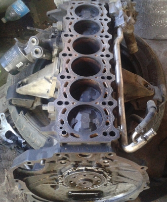 ขายเสื้อสูบ1JZ สภาพดี