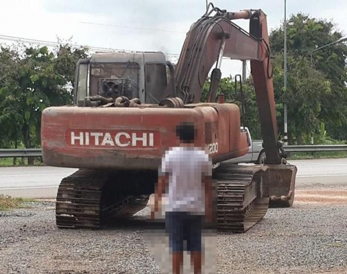 **430,000 บ.ต่อรอง**ขายแบคโฮ200ราคาเบาๆ HITACHI EX200-2 เครื่องเดิม ปั้มเดิม ไฟฟ้าตัดมอเตอร์คันเร่ง กล่องมี เครื่องดี แรงดี ปั้มดี แรง ทำงานดี คล่องตัว บูมอาร์มดี มีปะ1แผล บุ้งกี๋ดีไม่ผุ เอวดี มีขยับนิดหน่อย ช่วงล่าง70\% โซ่ดี แทร็กดี โรลเลอร์ได้ เฟรมดีหนา