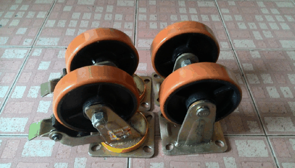 ขายล้อขนาด 6นิ้วยูนิเทนโครงสร้างเหล็กหนาสภาพสวยๆ(ชุดละ1500)