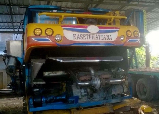 ขายด่วน รถเกี่ยวข้าวเกษตรพัฒนา รุ่น จ้าวช้างไวไฟ เครื่องยนต์ 240 HP 6D17 TURBO อุ้ม 2.5 ตัน ปั๊มอินตันเบอร์ 23 ช่วงล่าง 12HT โรงงาน รถสภาพดีสุดๆครับพร้อมใช้งานได้เลย ราคาต่อรองได้ครับ