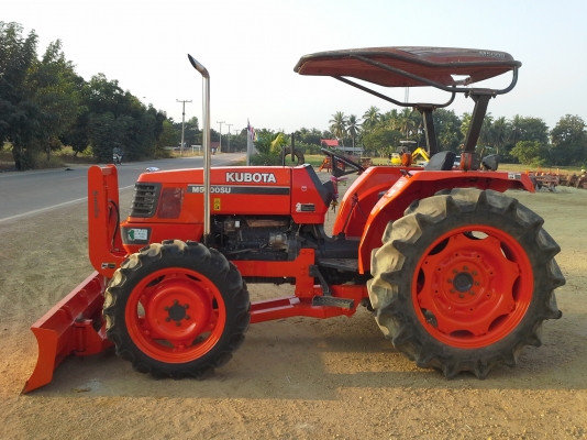 ขาย แทรกเตอร์ KUBOTA  M5000  ถูกๆ สวยๆ