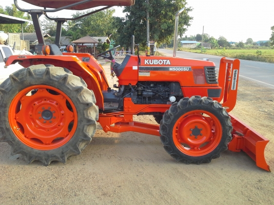 ขาย แทรกเตอร์ KUBOTA  M5000  ถูกๆ สวยๆ