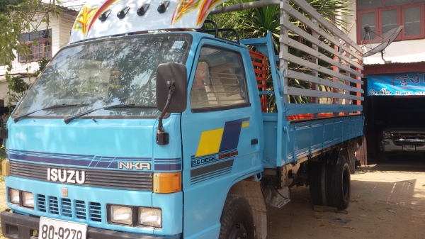 (ร้านรุ่งโรจน์ 082-1057078)ขาย 6 ล้อ ISUZU NKR 110 แรง เกียร์สั้น เครื่องแน่น แห้ง แรงดีสุดๆ แซสซีสวยๆ ไม่ผุ ไม่ดาม รถสวยเจ้าของเดิมใช้งานประจำ รถวิ่งดีขับดีคับ พร้อมโอนทั่วไทย พร้อมใช้งาน (ร้านรุ่งโรจน์ 082-1057078)ขาย 6 ล้อ ISUZU NKR 110 แรง เกียร์สั้น เครื่องแน่น แห้ง แรงดีสุดๆ แซสซีสวยๆ ไม่ผุ ไม่ดาม รถสวยเจ้าของเดิมใช้งานประจำ รถวิ่งดีขับดีคับ พร้อมโอนทั่วไทย พร้อมใช้งาน