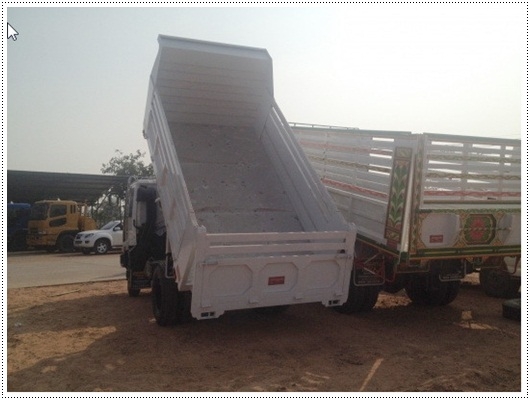 มี ISUZU NPR หัวการ์ตุฯ เครื่อง 135 แรงระบบน้ำมัน กระบะดั้มพ์ดิน ยาว 4.50 เมตร สูง 1.50 เมตร ดั้มพ์ 4 ตัน ยาง 825 ขอบ 16 นิ้ว รถสวยจดทะเบียนแล้วเรียบร้อย ลดราคาต้อนรับปีใหม่ สนใจติดต่อ มี ISUZU NPR หัวการ์ตุฯ เครื่อง 135 แรงระบบน้ำมัน กระบะดั้มพ์ดิน ยาว 4.50 เมตร สูง 1.50 เมตร ดั้มพ์ 4 ตัน ยาง 825 ขอบ 16 นิ้ว รถสวยจดทะเบียนแล้วเรียบร้อย ลดราคาต้อนรับปีใหม่ สนใจติดต่อ