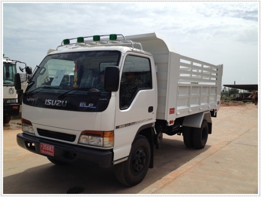 มี ISUZU NPR หัวการ์ตุฯ เครื่อง 135 แรงระบบน้ำมัน กระบะดั้มพ์ดิน ยาว 4.50 เมตร สูง 1.50 เมตร ดั้มพ์ 4 ตัน ยาง 825 ขอบ 16 นิ้ว รถสวยจดทะเบียนแล้วเรียบร้อย ลดราคาต้อนรับปีใหม่ สนใจติดต่อ มี ISUZU NPR หัวการ์ตุฯ เครื่อง 135 แรงระบบน้ำมัน กระบะดั้มพ์ดิน ยาว 4.50 เมตร สูง 1.50 เมตร ดั้มพ์ 4 ตัน ยาง 825 ขอบ 16 นิ้ว รถสวยจดทะเบียนแล้วเรียบร้อย ลดราคาต้อนรับปีใหม่ สนใจติดต่อ