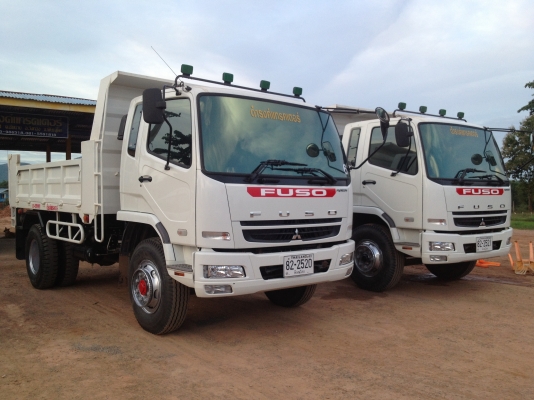 ขายรถบรรทุก 6 ล้อดั้มดิน ยาง 1000 ปลายปี 56