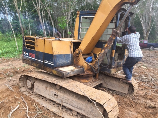 PC60-3 มีหัวคีบ บุ้งกี้..รถสภาพดีรถเดิมๆ.. เอวแน่นๆ เครื่องดี ช่วงล่างสวย โซ่สวย รถพร้อมใช้