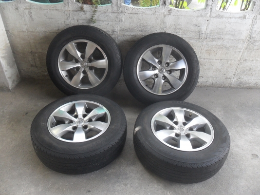 ล้อแม็ก 16นิ้ว 6รู โตโยต้า พร้อมยาง สวยๆ 4 ล้อ ราคา 6900 บาท