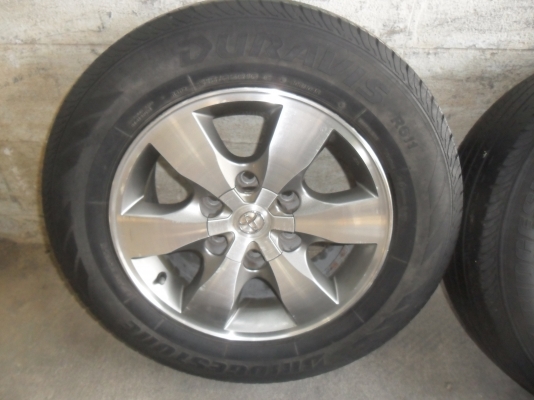 ล้อแม็ก 16นิ้ว 6รู โตโยต้า พร้อมยาง สวยๆ 4 ล้อ ราคา 6900 บาท ล้อแม็ก 16นิ้ว 6รู โตโยต้า พร้อมยาง สวยๆ 4 ล้อ ราคา 6900 บาท