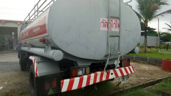 รถบรรทุน้ำมัน 115 แรง NPR59LU55M ถัง7000ลิตร 3ช่อง ปั้มเกียร์แปะ..รถสวย...