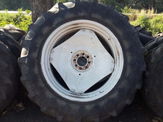 ขายยางพร้อมกระทะ 16.9 R38 ยี่ห้อMICHELIN 21000บาท ขายยางพร้อมกระทะ 16.9 R38 ยี่ห้อMICHELIN 21000บาท