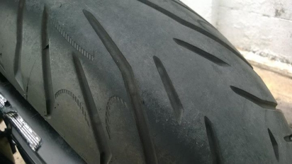 รถบ้าน Z1000 ปีื 2012 วิ่งแค่ 8000 กิโลยางใหม่สวยดุ ถูกๆ ขายสดลดได้จะ