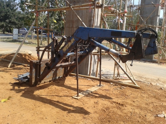 ขายแล้ว ขอบคุณพี่กฤษดา ลพบุรีมากครับ ชุดตักหน้ารถไถฟอร์ด 6600-6610ตรงรุ่น ยี่ห้อSTOLL โครงสวยครบ ขายตามสภาพ ครบเลยชุดนี้พร้อมคอนโทล