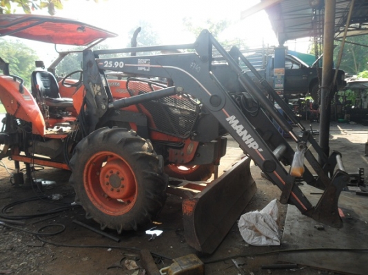 ขายแล้ว ขอบคุณพี่กฤษดา ลพบุรีมากครับ ชุดตักหน้ารถไถฟอร์ด 6600-6610ตรงรุ่น ยี่ห้อSTOLL โครงสวยครบ ขายตามสภาพ ครบเลยชุดนี้พร้อมคอนโทล