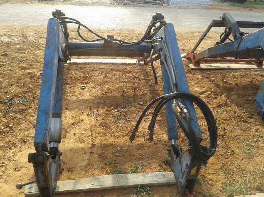 ขายแล้ว ขอบคุณพี่กฤษดา ลพบุรีมากครับ ชุดตักหน้ารถไถฟอร์ด 6600-6610ตรงรุ่น ยี่ห้อSTOLL โครงสวยครบ ขายตามสภาพ ครบเลยชุดนี้พร้อมคอนโทล