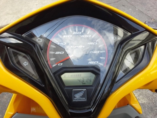 Click 125i ปี 2014 คอมบายเบรค วิ่ง 400 กม. รถไม่ถึง 2 เดือน สภาพเทพๆ น้องๆป้ายแดง เอกสารจำนำครบ ภาษี พรบ.เต็