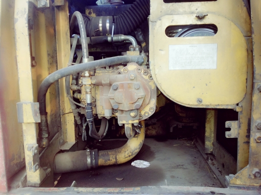 ขายโคมัสสุ pc200-5 แปดแสนสาม ครับ