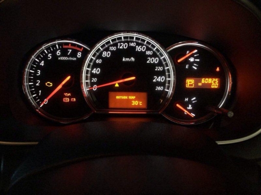 ขาย Nissan Teana 200 XL สีขาว ปี 2010