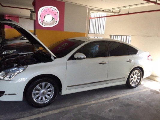 ขาย Nissan Teana 200 XL สีขาว ปี 2010