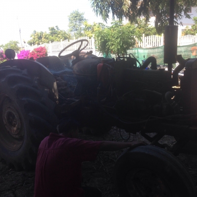 ขาย รถไถ ford รุ่น รวงข้าว 65  ใช้งานได้ ผานหน้าไม่มี ราคา 45,000 บ. 0855155980