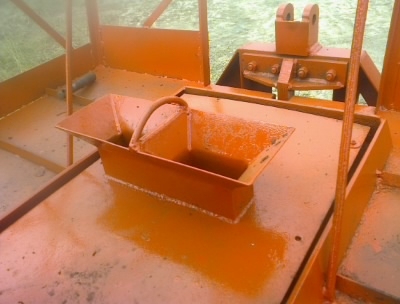 ขายเครื่องปลูกอ้อย  ของก.แสงยนต์  ของดีพร้อมใช้ สนใจ0810076640