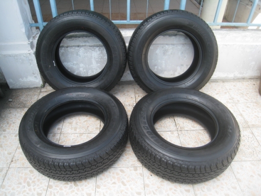 ขายยางป้ายแดง bridgestone dueler h/t 840 255/65r17 ยางผลิตสัปดาห์ที่ 22 ปี2014 ตุ่มและสีที่หน้ายางมีทุกเส้นครับ  dmax, mu-x, colorado, pajero ใส่ได้ครับ สนใจติดต่อเล็กคลองสามครับ 081-3747940