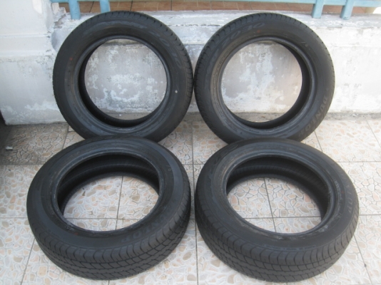 ขายยาง dunlop sp sport 2030 185/60r15 ยางผลิตสัปดาห์ที่ 23 ปี2013  vios, yaris, city, jazz ใส่ได้ครับ สนใจติดต่อเล็กคลองสามครับ 081-3747940