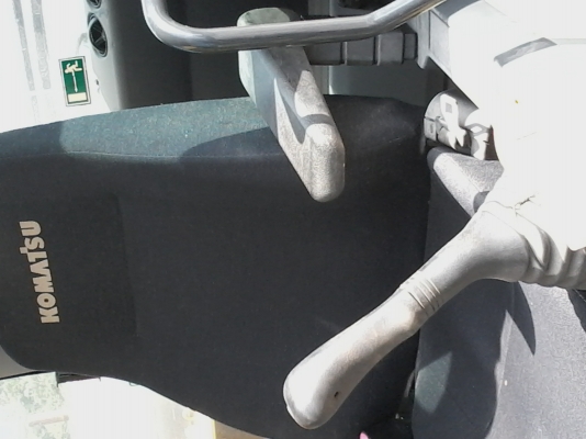 ขายด่วนครับ แม็คโค KOMATSU 200 รุ่น 8 ใช้งานมา 3150 ชั่วโมง รถสวยครับ พร้อมใช้งาน ครับ เจ้านาย