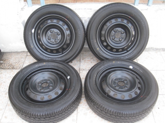 ขายยางป้ายแดง Yokohama db decibel e70 185/60r15 ยางผลิตสัปดาห์ที่31 ปี14  สนใจติดต่อเล็กคลองสามครับ 081-3747940