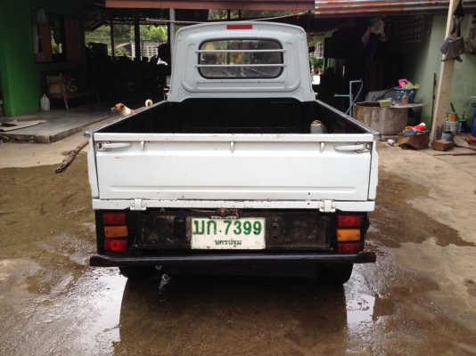 รถกระป๊อ ยี่ห้อ ซูบารุ เครื่องเบนซิน 550 cc.