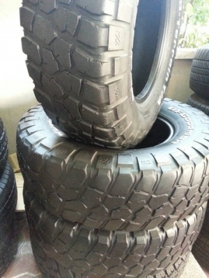 ขายยาง BF MUD km2 265 75 16 มี 3 เส้น ขายยาง BF MUD km2 265 75 16 มี 3 เส้น