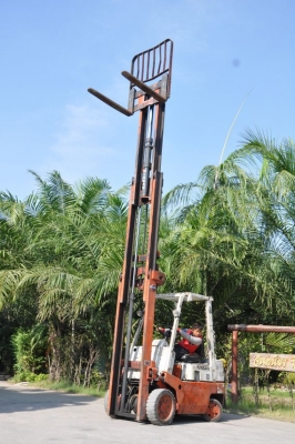 ขายFORKLIFT NISSAN SD25 2ตัน(เสา5เมตร)ทรูฟี่ ดีเซล สภาพสวยเดิมจากญี่ปุ่นยังไม่เคยใช้ในไทย155,000เท่านั้น!!