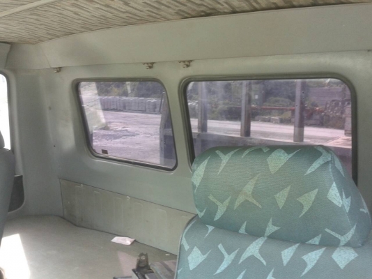 รถบรรทุก 6 ล้อ ยี่ห้อ HINO FF พื้นเรียบ