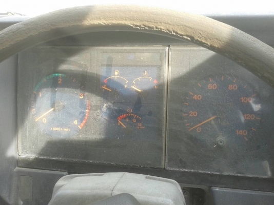 รถบรรทุก 6 ล้อ ยี่ห้อ HINO FF พื้นเรียบ