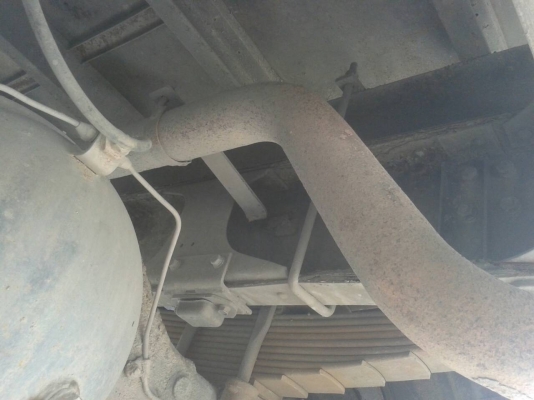 รถบรรทุก 6 ล้อ ยี่ห้อ HINO FF พื้นเรียบ