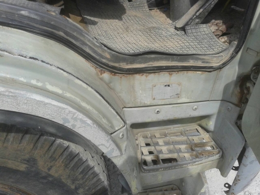 รถบรรทุก 6 ล้อ ยี่ห้อ HINO FF พื้นเรียบ