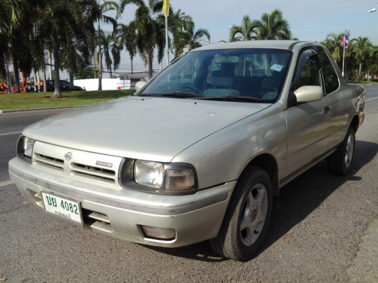 NISSAN NV เครื่องดี สภาพงาม พร้อมวิ่งใช้งาน