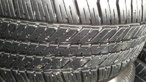 ล้อtoyota ขอบ 17 พร้อมยางปี 13 ชุดล่ะ 19,500